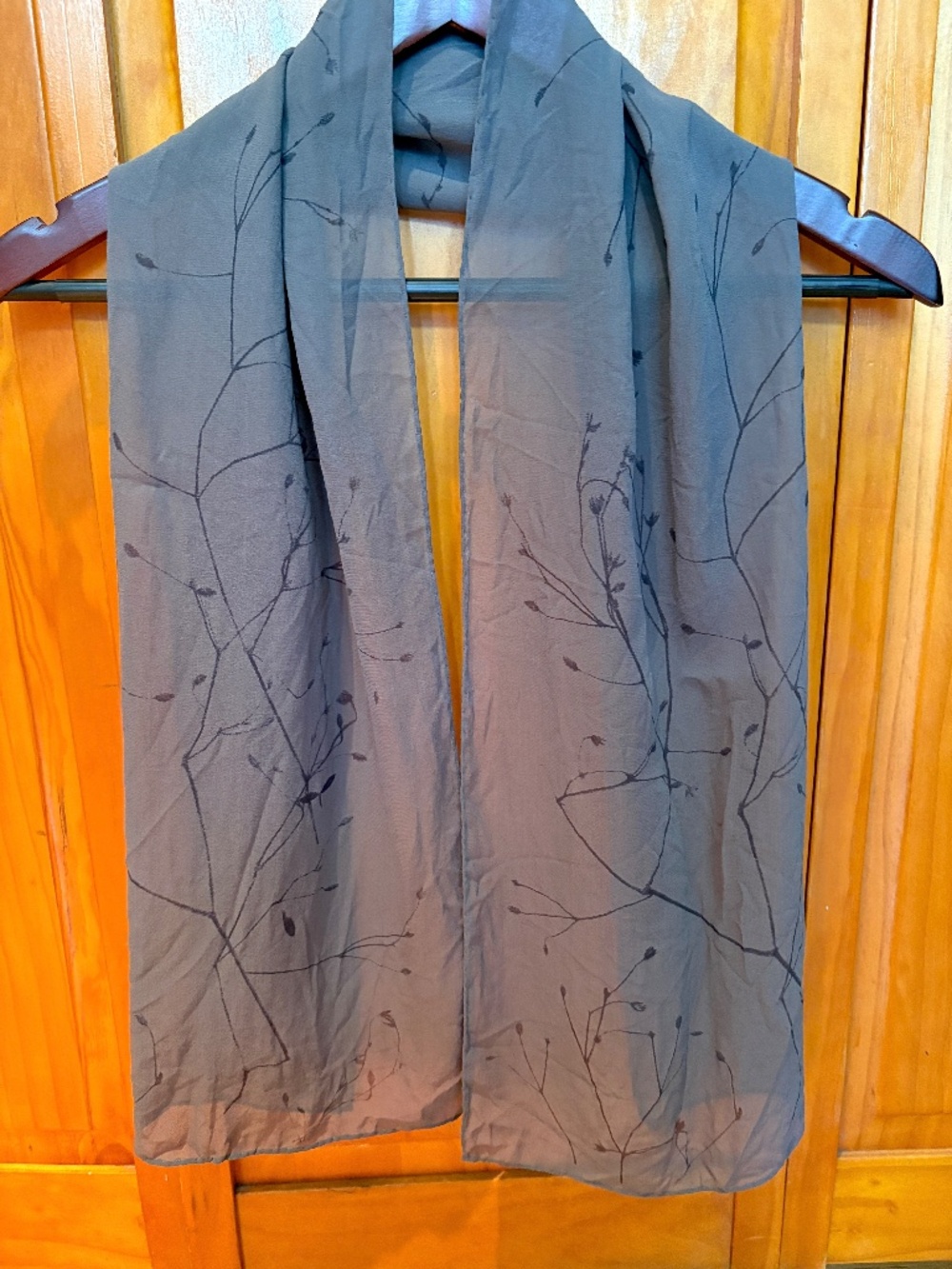 100% Silk Scarf in Gray with a Branch Like Print Sheer - Picture 4 of 13